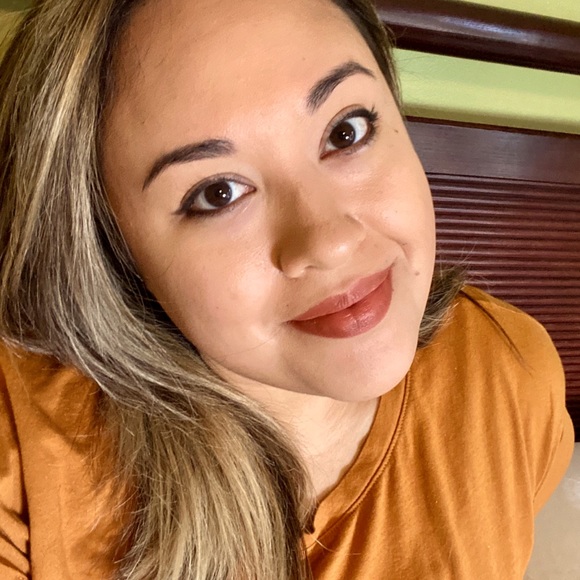 Ashley - Picture 1 of 1